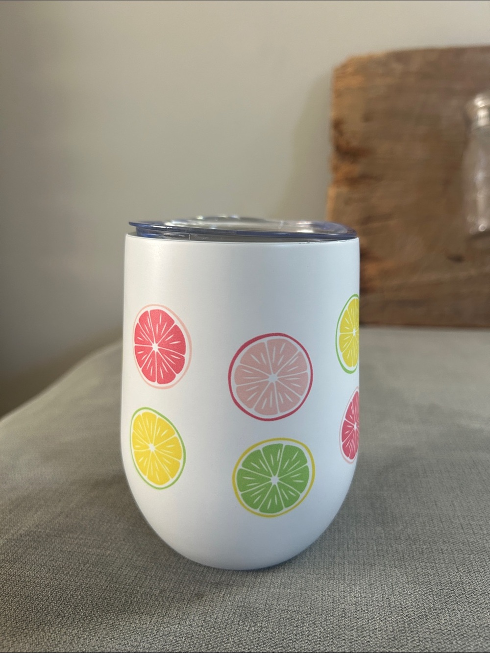 NWOT Insulated White Citrus Stemless Tumbler
